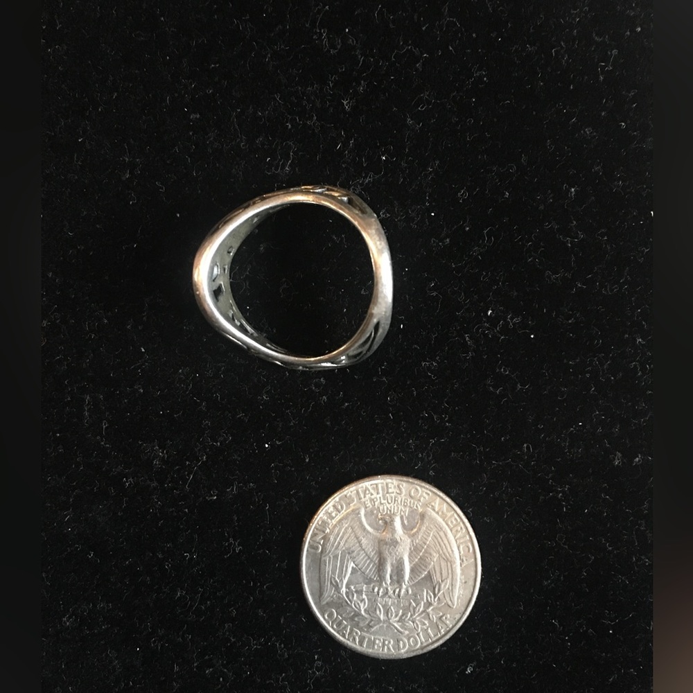 Vintage silver ring.  Size: 9.5.